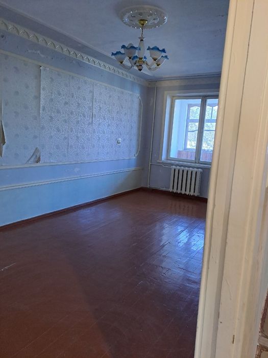 Angren, Dukent 12chi kvartal,2chi uy,12chi kvartira