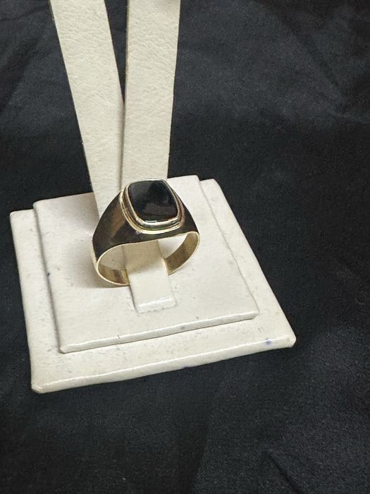 Ghiul din aur de 14k