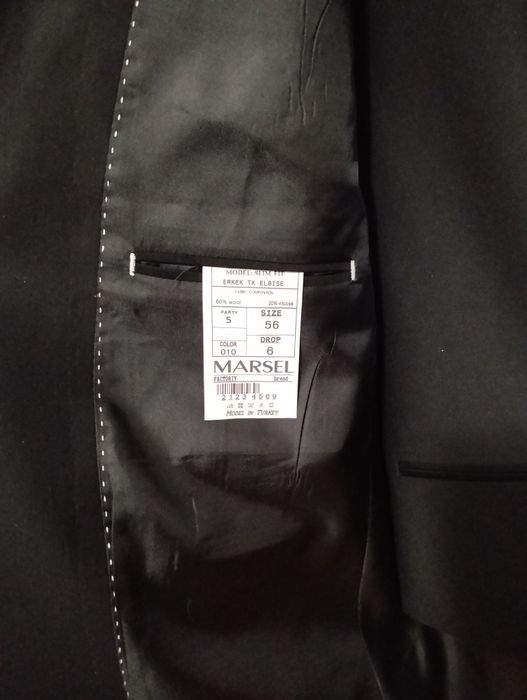 Продам мужской костюм