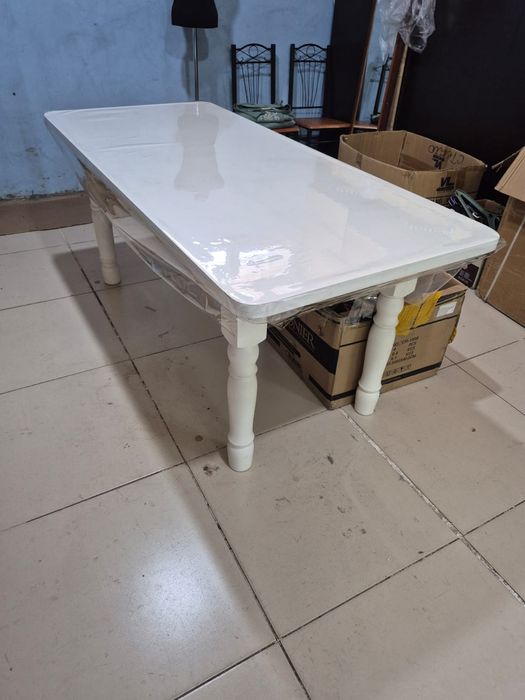 Стол 1.80 см - 56.000₸.