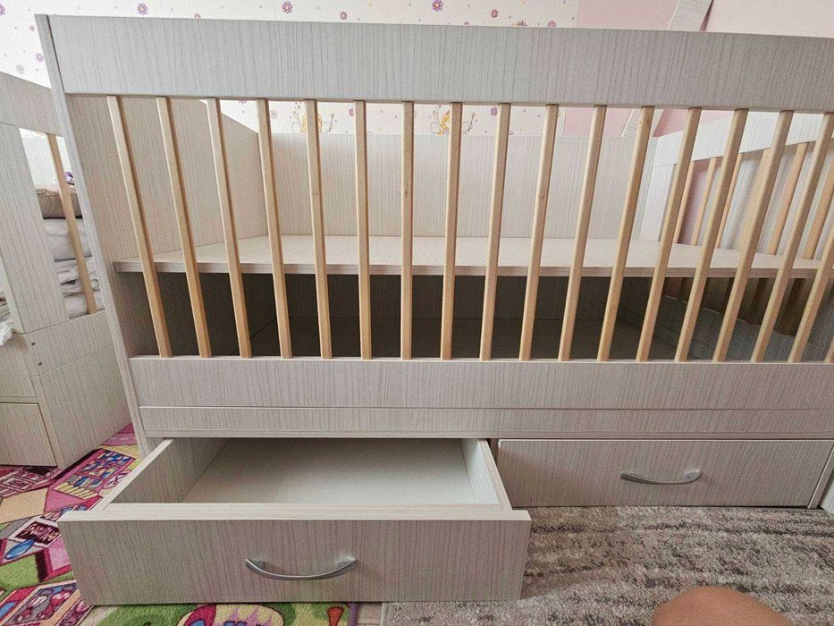 Две еднакви бебешки/детски легла правени по поръчка