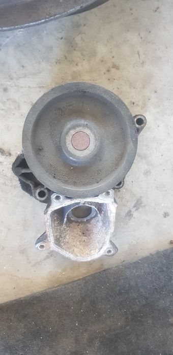 Водна помпа - /БМВ/BMW/-/е60/е61/ - M57N2 3.0d 231кс.