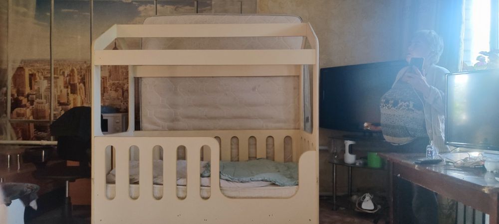 Детская кроватка