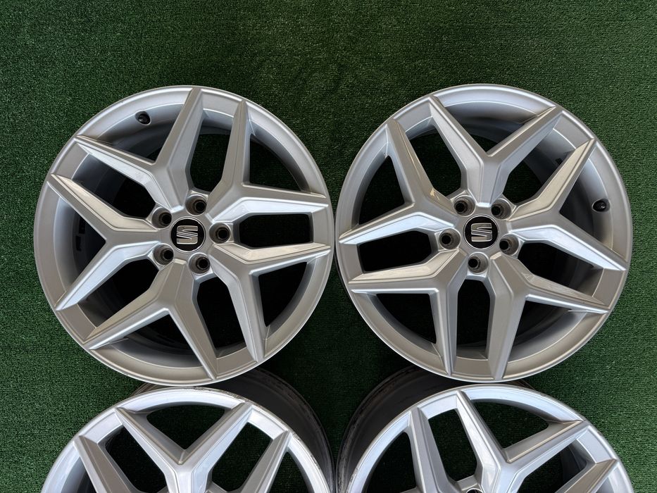 4бр. ОТЛИЧНИ 17” ОРИГИНАЛНИ Джанти 5х100 за -SEAT/SKODA/AUDI/VW/Vag- 7.0Jx17H2, ET51