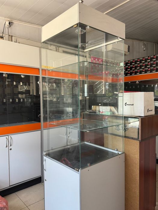 Продам витрины для магазина