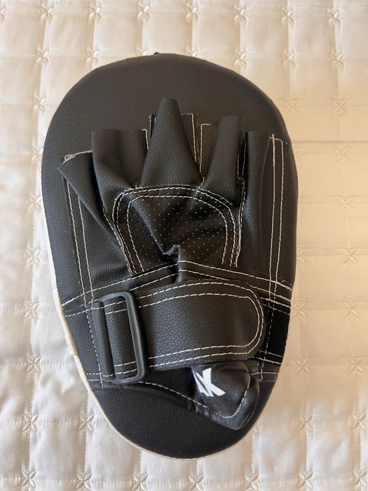 лапы для тренировки  бокс, новые не использованные