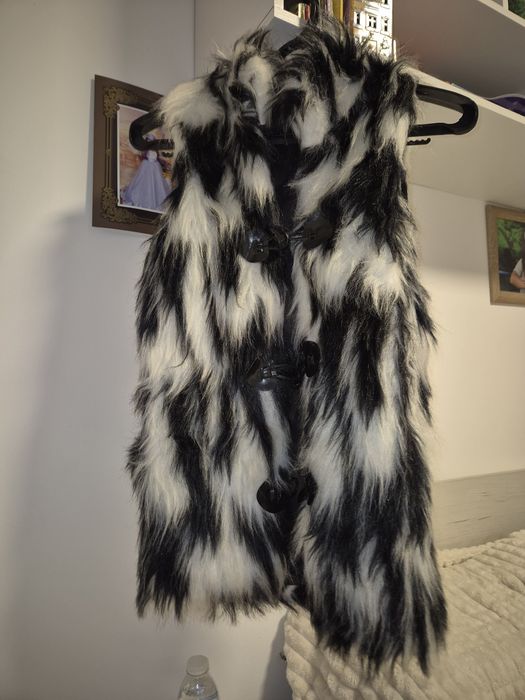 Дамско зимно яке хс,с  и  черно дълго яке