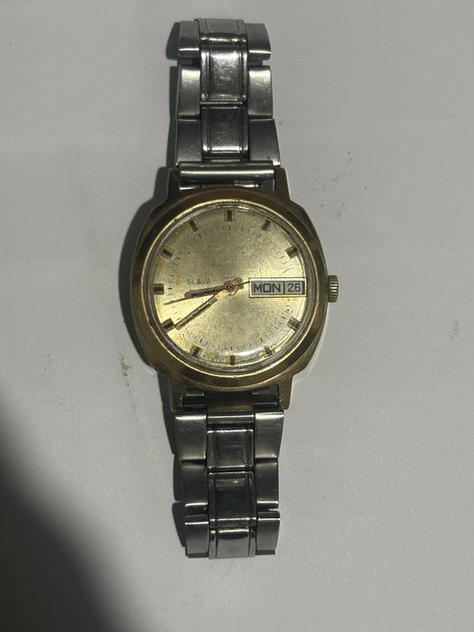 Ръчен часовник Slava