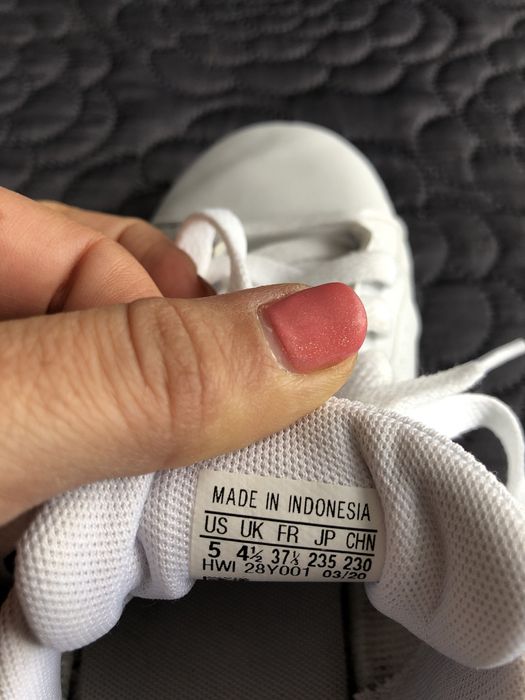 Маратонки adidas