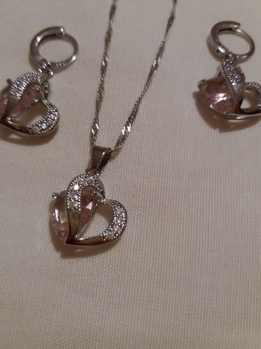 Комплект колие и обици, сърца с циркони  ,сребро 925