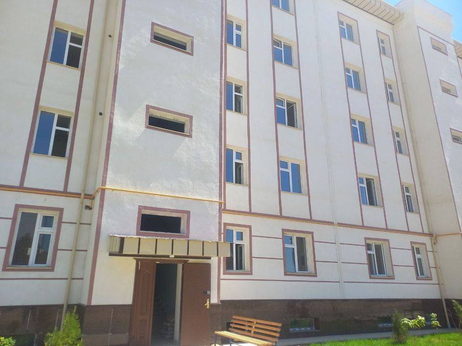 Qo'shko'pir sputnik 2 xonali kvartera sotiladi