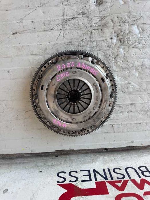 Dezmembrari MERCEDES SPRINTER W907 Kit ambreiaj complet