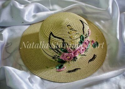 Ръчно рисувани шапки по индивидуален дизайн 35-40лв.