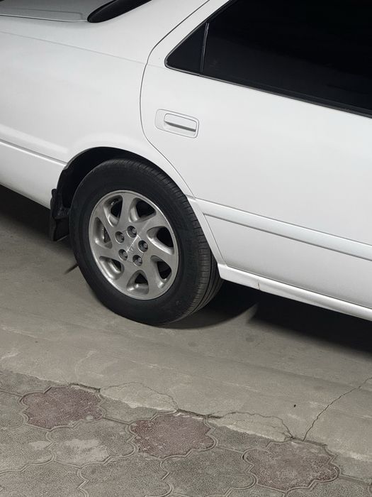 Диски с резиной камри