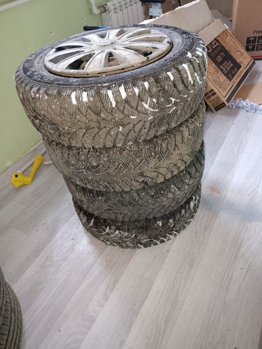 Продам Зимние Шины