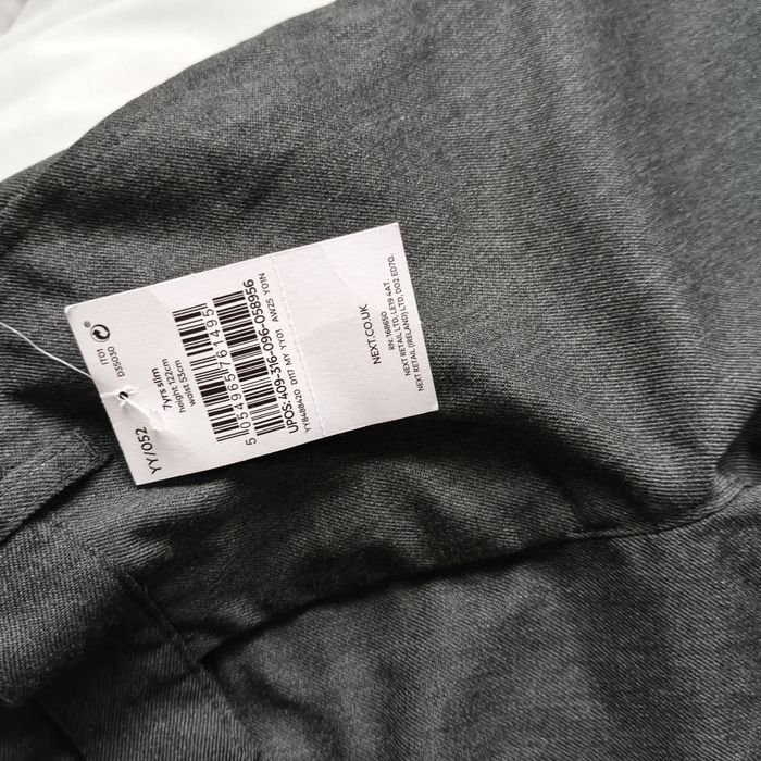 Pantaloni de scoala Next baieti 6 si 7 ani