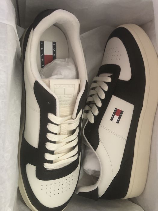 Adidasi tenisi Tommy Hilfiger “The Archive” piele noi in cutie