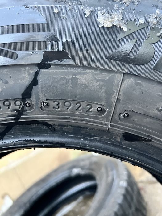 Bridgestone Duravis 235 65 16c