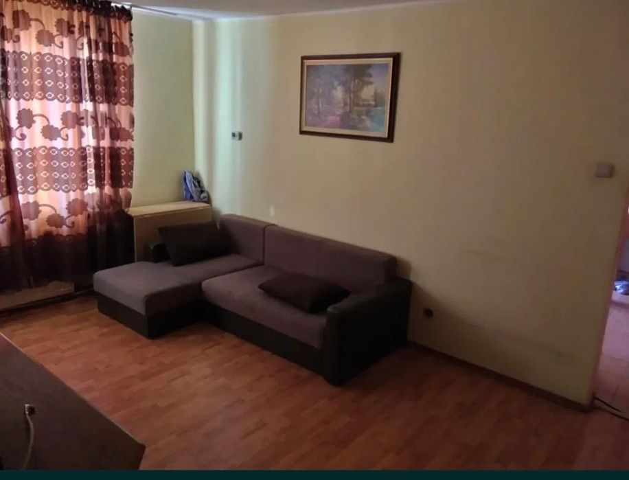 Vand apartament  3 camere.accept variante cu garsoniera sau ap  2 camere