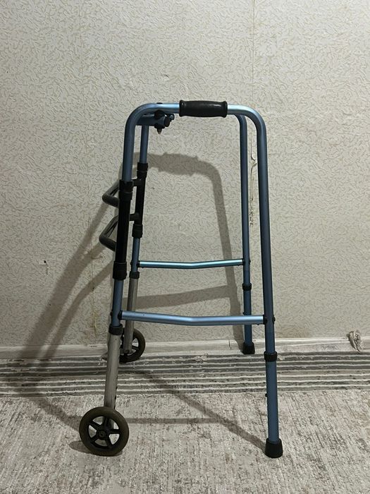 Ходунок для взрослых