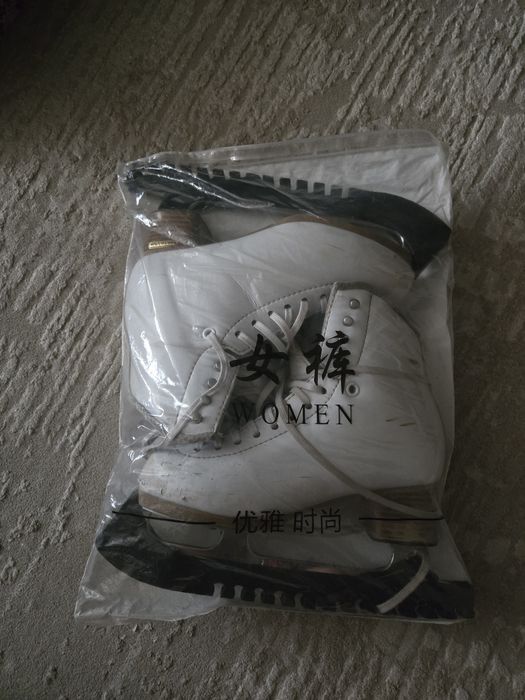 Коньки для фигурного катания девочке