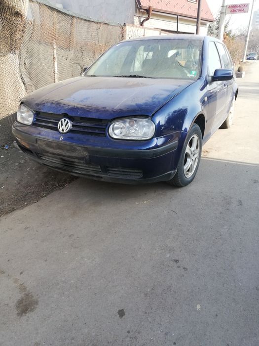 Голф 4 на части 1.6 sr 101коня 1998год