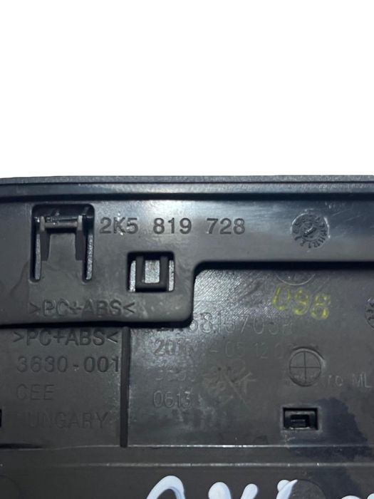 Grila De Ventilatie Bord Centrala Volkswagen Caddy Iv Box Saa, Sah 2015 - > 2K5819728
