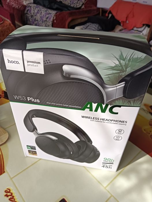 Наушники Hoco почти новые