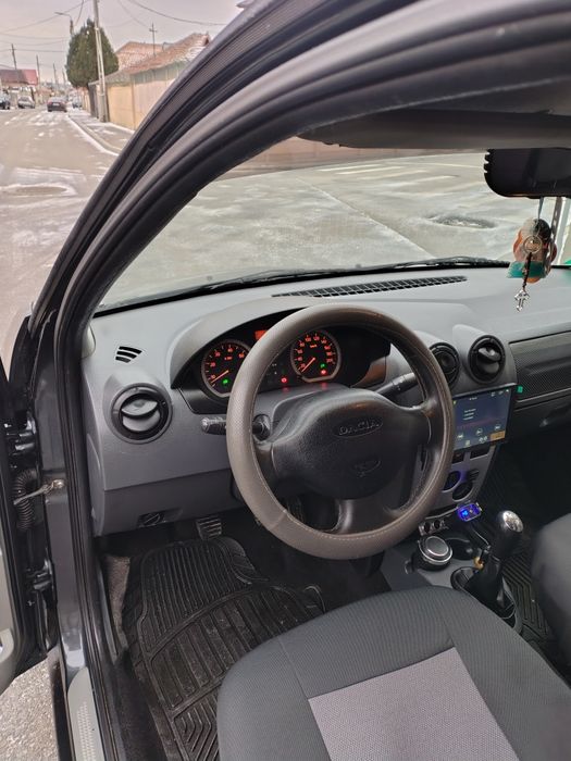 Vând logan 1 an 2008