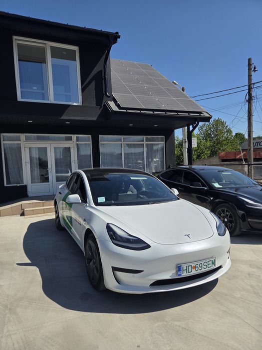 Tesla model 3 sr