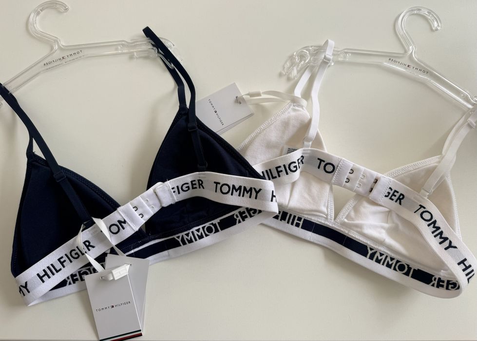 Сутиени в синьо и бяло Tommy Hilfiger /XS/