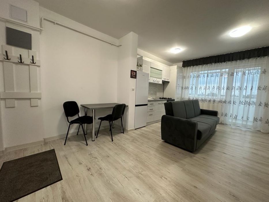 Vand Studio in bloc nou, central, complet utilat si mobilat - Vedere 2