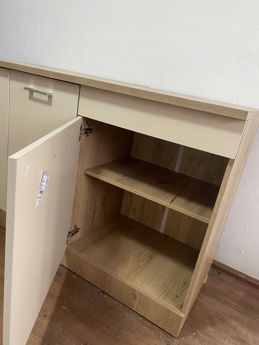 Mobilă de bucătărie