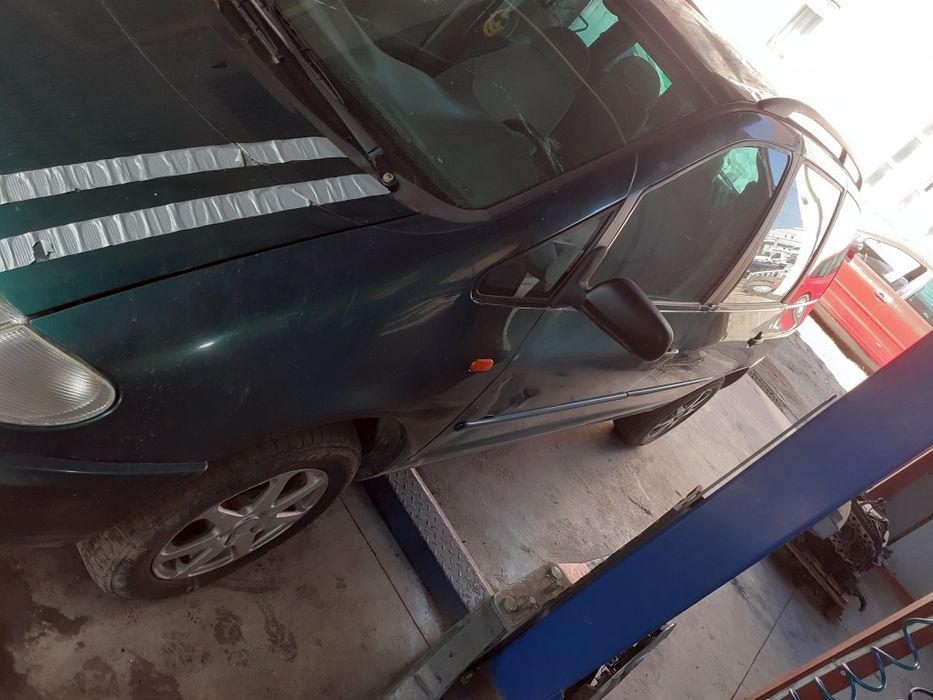 Dezmembrez Vw Sharan 1.9 tdi automat