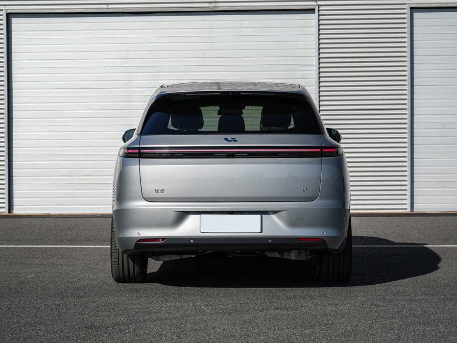 Автомобиль Li L7 2023 год
