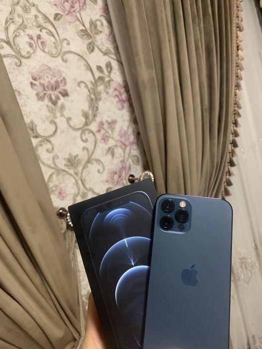 Продаю Iphone 12 pro 128gb