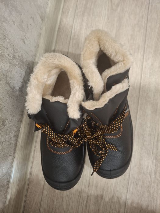 Рабочии ботинки мужские