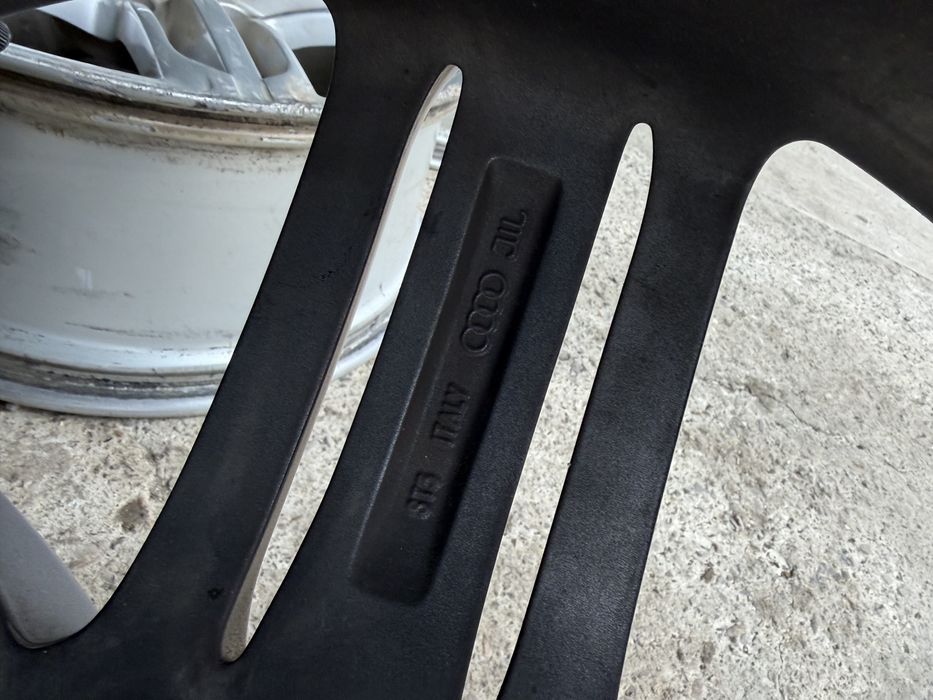 Audi Q7 S-line 5x130  джанти 21”