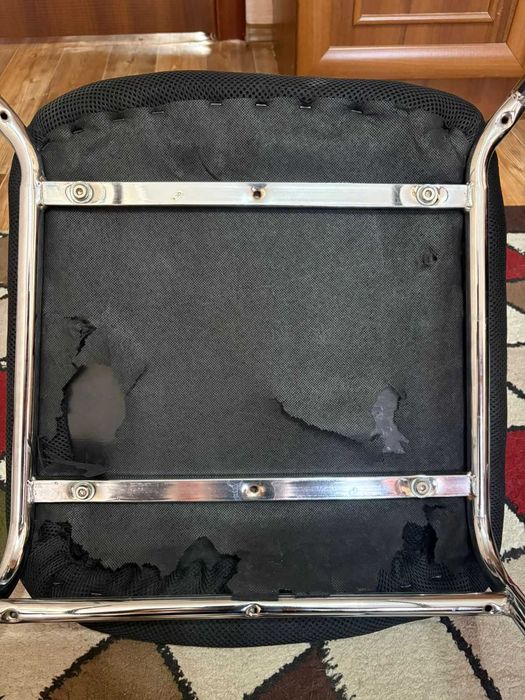 Офисный стул кресло