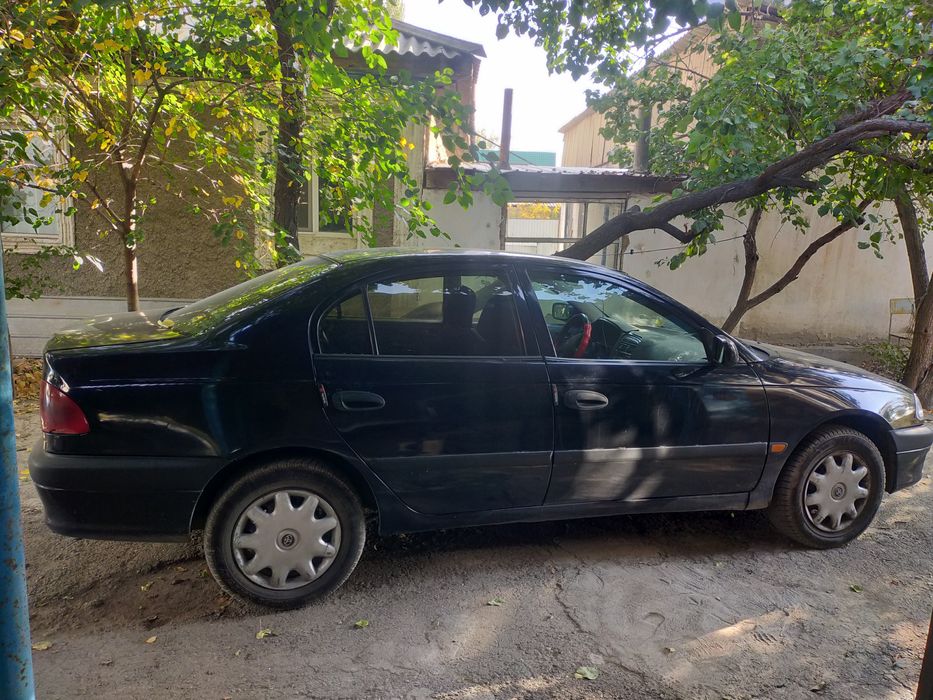 Тойота Авенсисссс