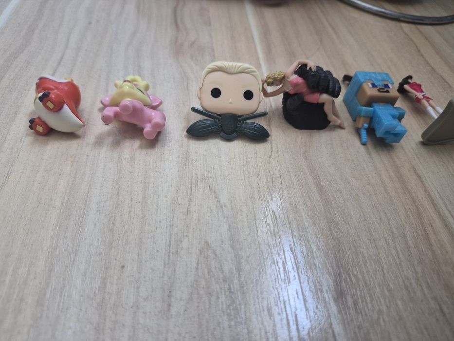 Игрушки киндер в хорошем состоянии