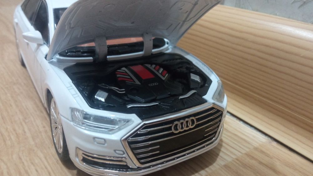 Продам машинку Ауди как настоящия