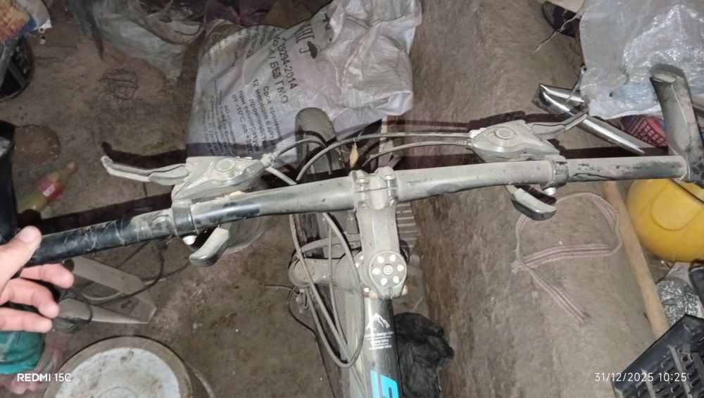 Velik Sotlad Mustang 5.6 Oy haydalgan Holati yaxw. Narx 600 kelwamzaaa