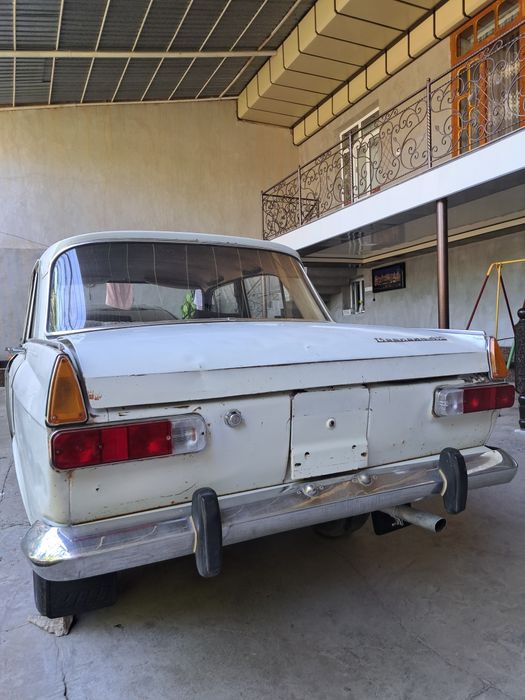 Машина москвич 412