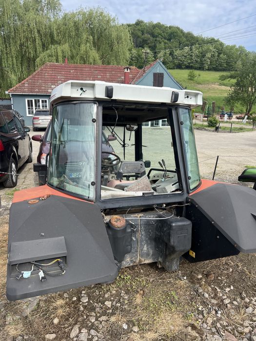 Cabina Massey Ferguson 9200 — poza 2