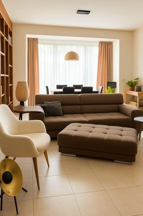 Дава се под наем Четиристаен апартамент в София, Витоша - 112 кв.м за 1396.38 € - Снимка #1