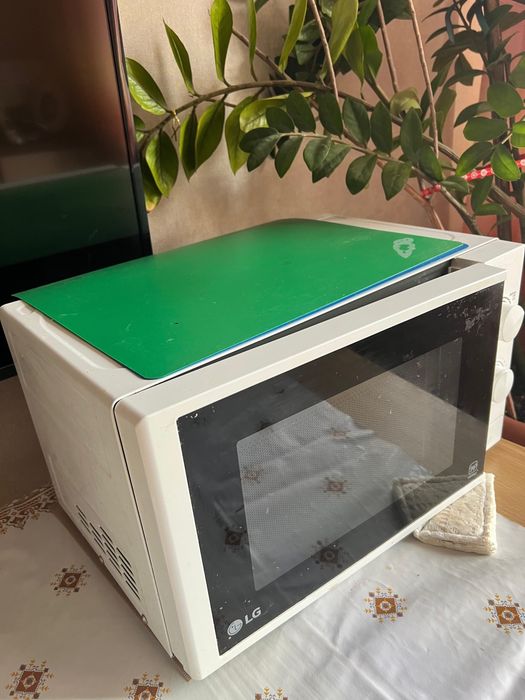 Микроволновая печь LG