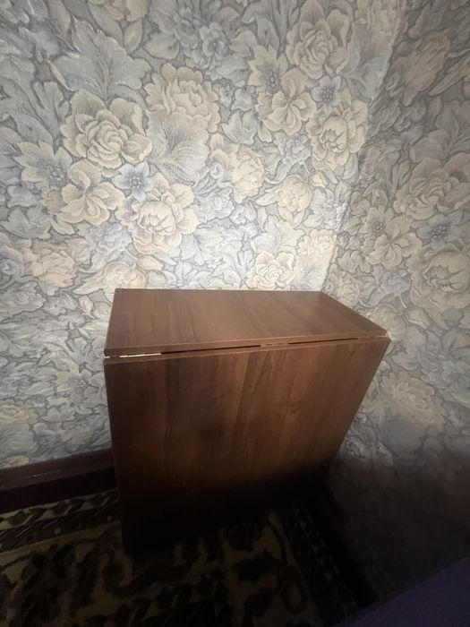 Продам раздвижной стол-тумба
