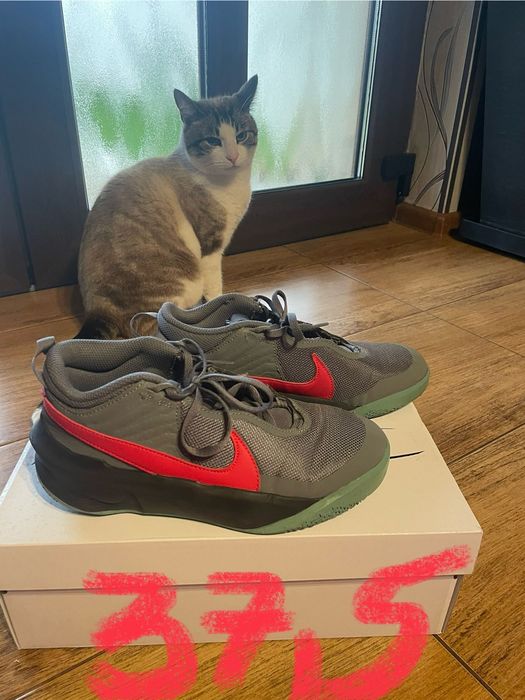 Încălțăminte și geacă nike