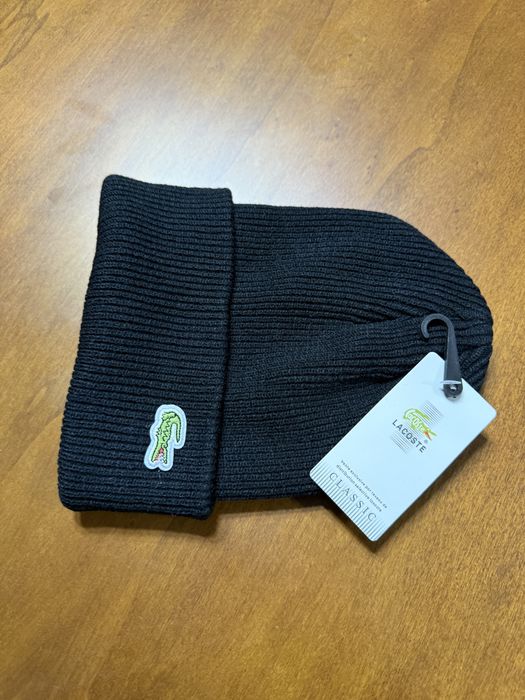 Caciula Fes Lacoste noua/new unisex